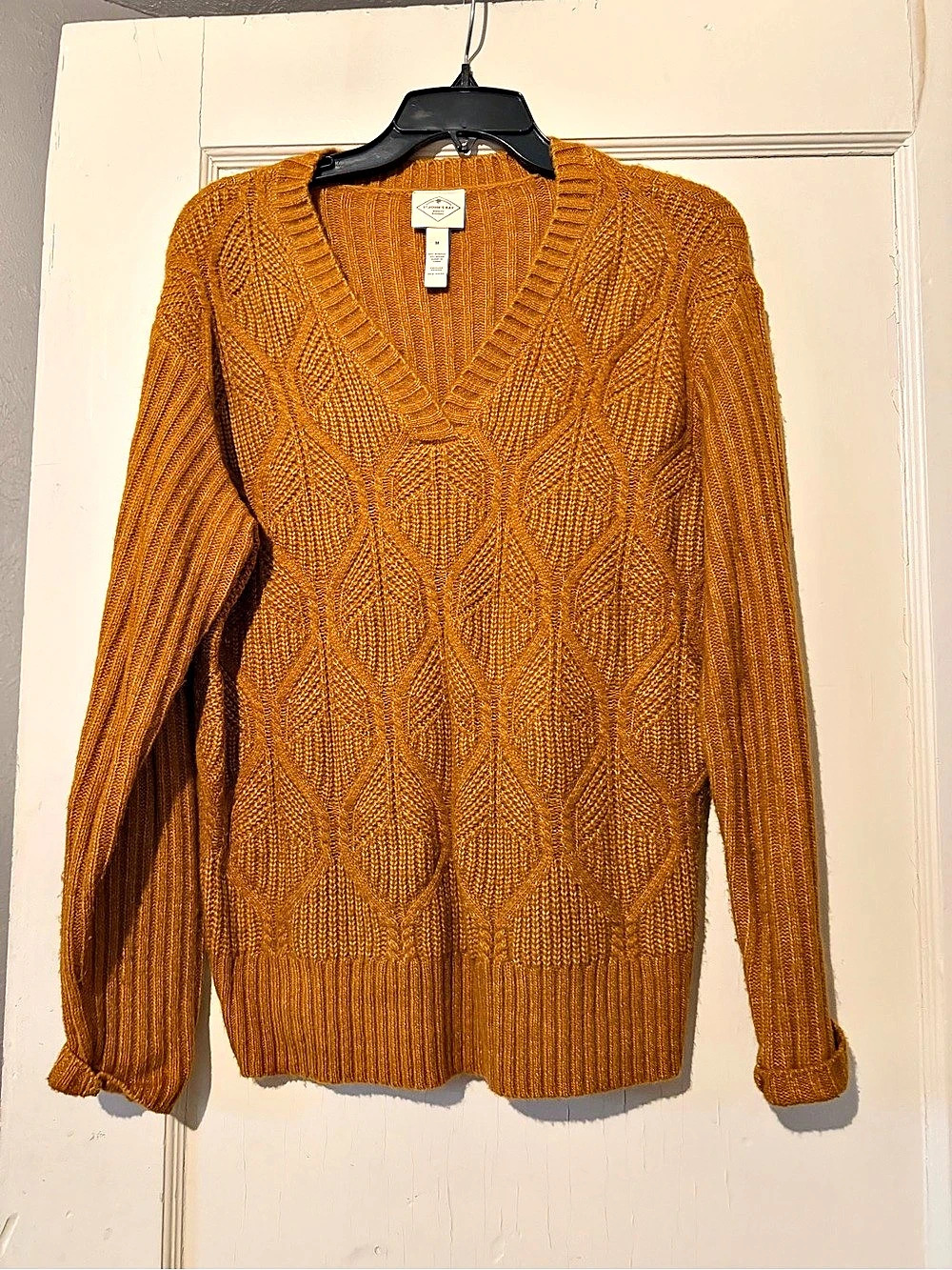 V-Neck Cable Knit Sweater in Yellow Like New